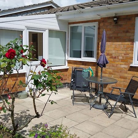 Beautiful 3-Bed Bungalow Kessingland Rural Retreat Lowestoft Esterno foto